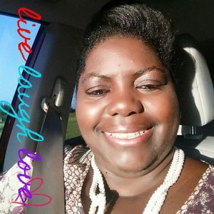 Meet your Posher, Lidia